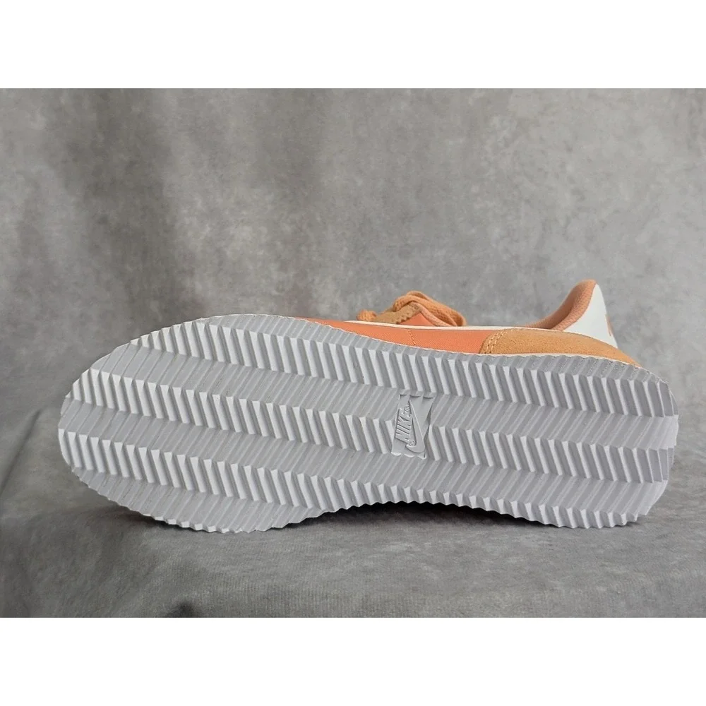 Nike Kids Cortez TXT Kids 7Y‎ / Women 8.5 Apricot Agate / White